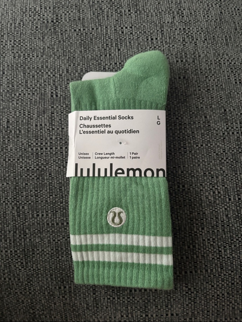 NWT lululemon Daily Essential Crew Socks - Green - large